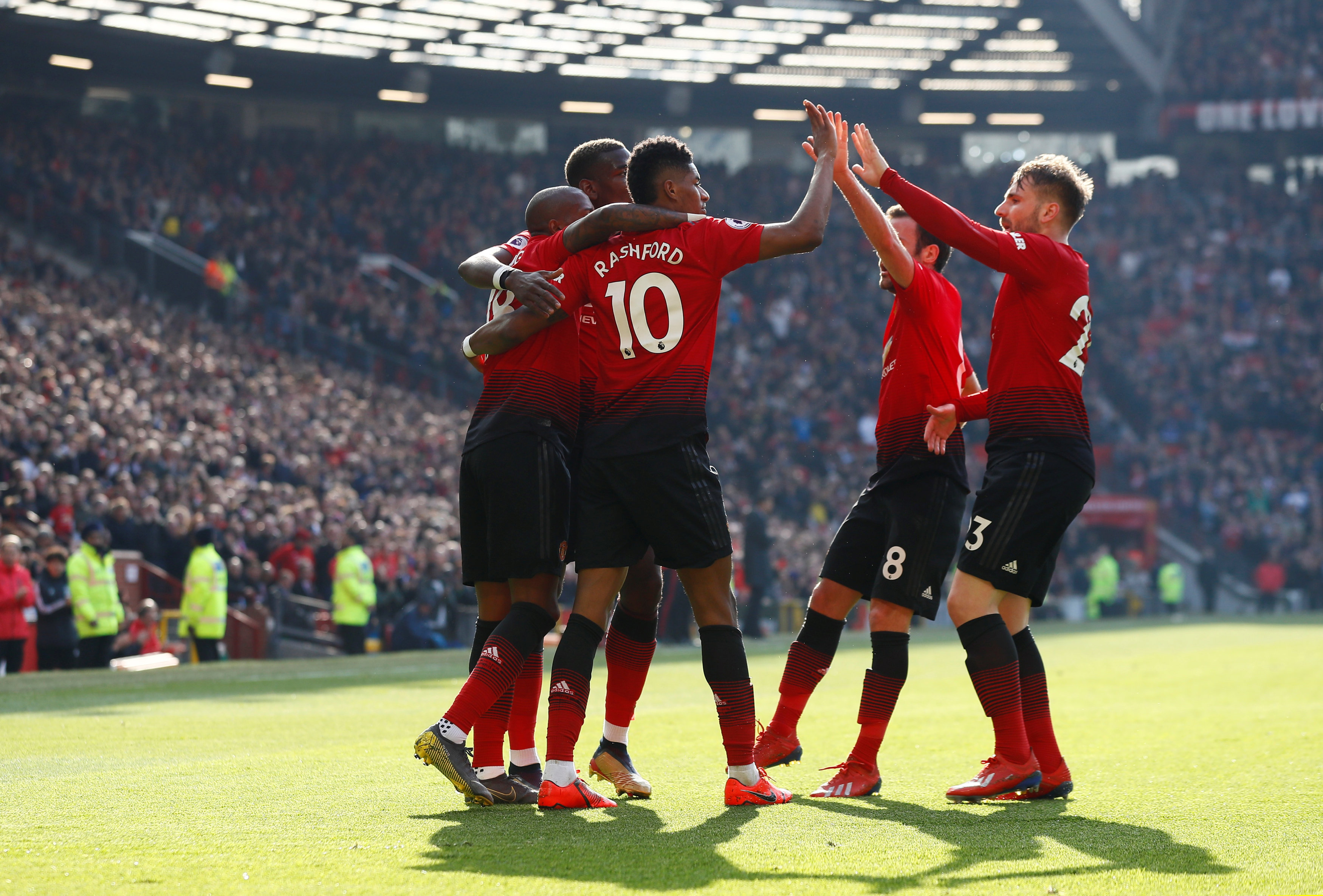 使他在关键 使他在关键